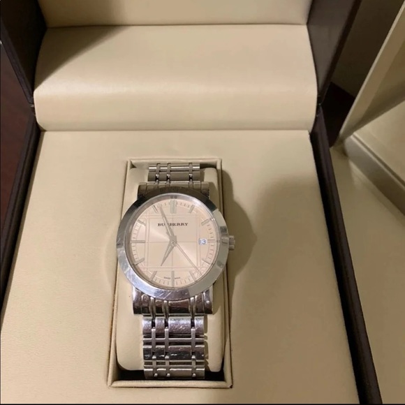 Burberry stainless steel watch for men - Picture 4 of 6